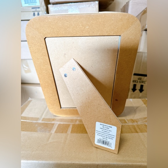 The Jungalow Beige Rattan Photo Frame with Glass (2Pack) 10x8 - NEW - Picture 2 of 3